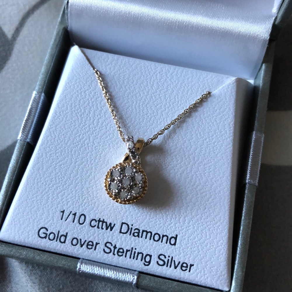 1/10 cttw diamond necklace